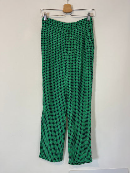 ZARA. Pantalón fluido estampado geométrico. T XS