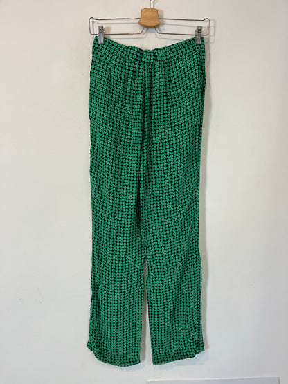 ZARA. Pantalón fluido estampado geométrico. T XS