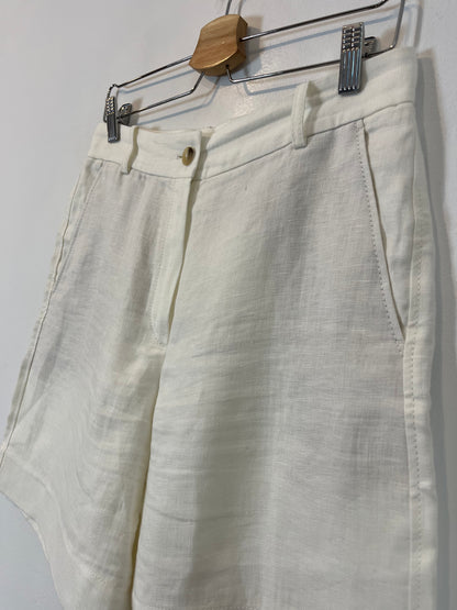MASSIMO DUTTI. Bermuda lino blanco. T 38
