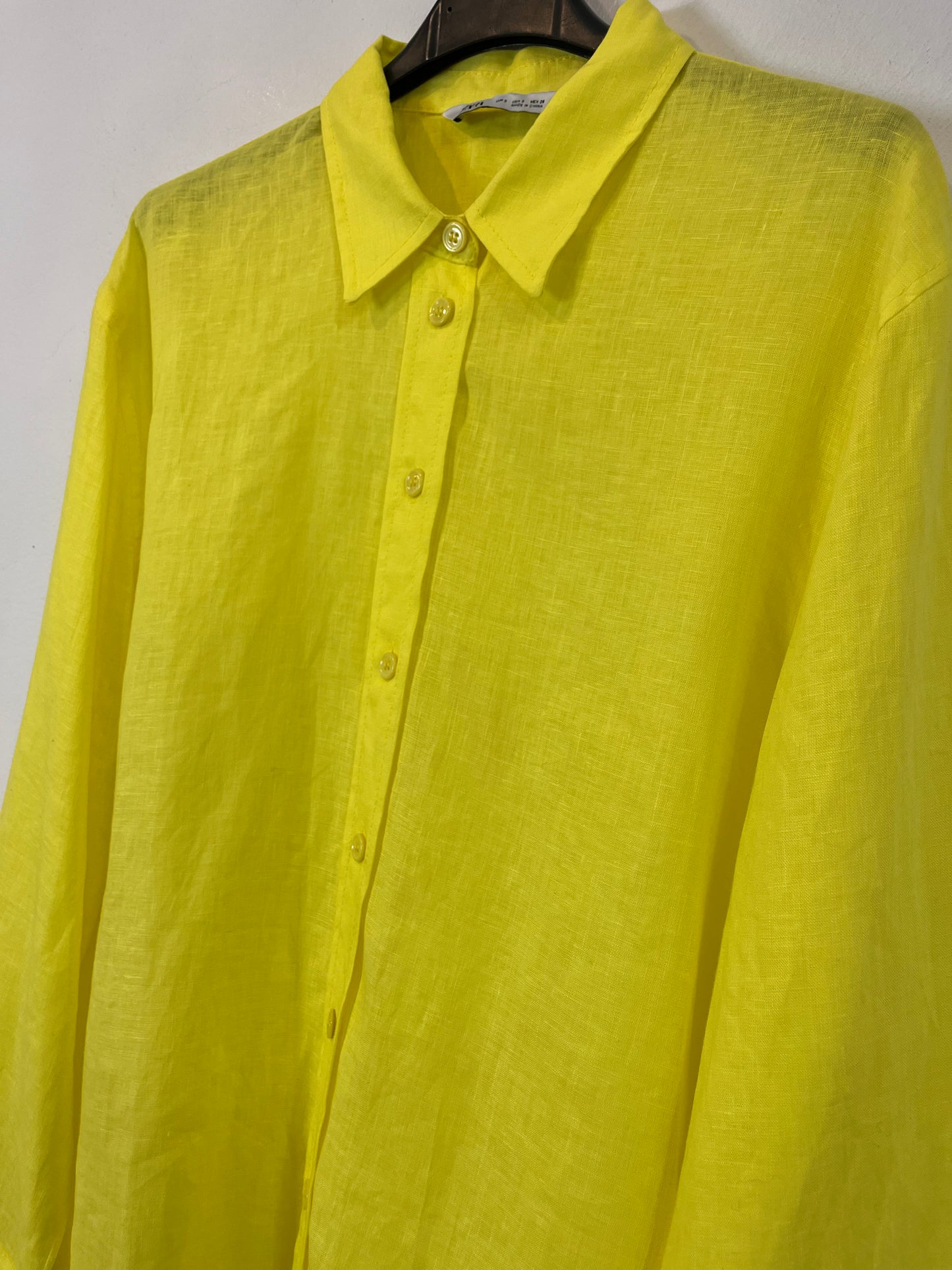 ZARA. Camisa lino amarilla. T S