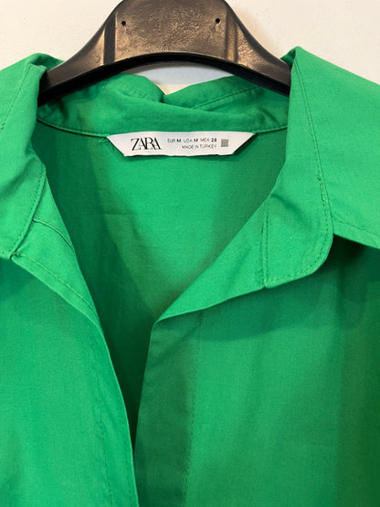 ZARA. Camisa verde algodón. T M