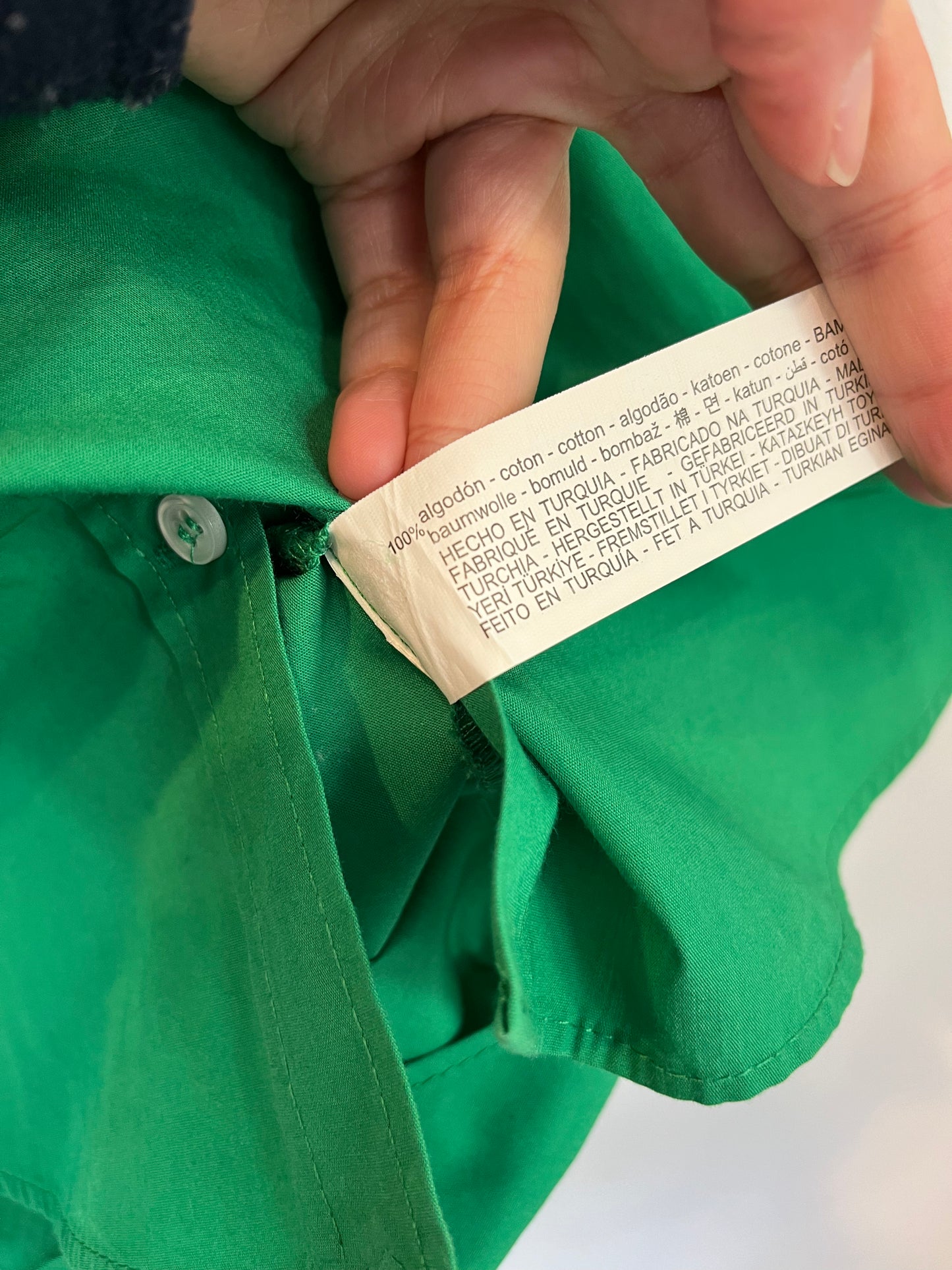 ZARA. Camisa verde algodón. T M