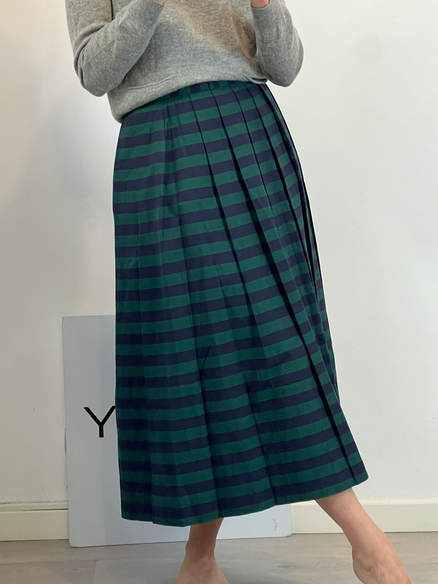 WINDSOR. Striped midi skirt. T 38