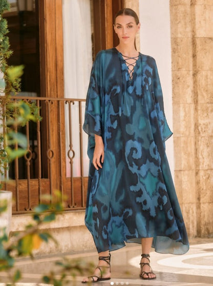 JUAN AVELLANEDA SEE IOU. Vestido estilo caftán azules
