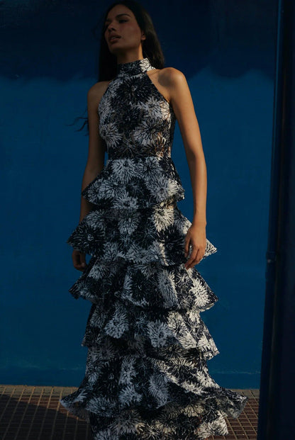 FRANCISCO ARCE. Vestido largo estampado floral y escote halter