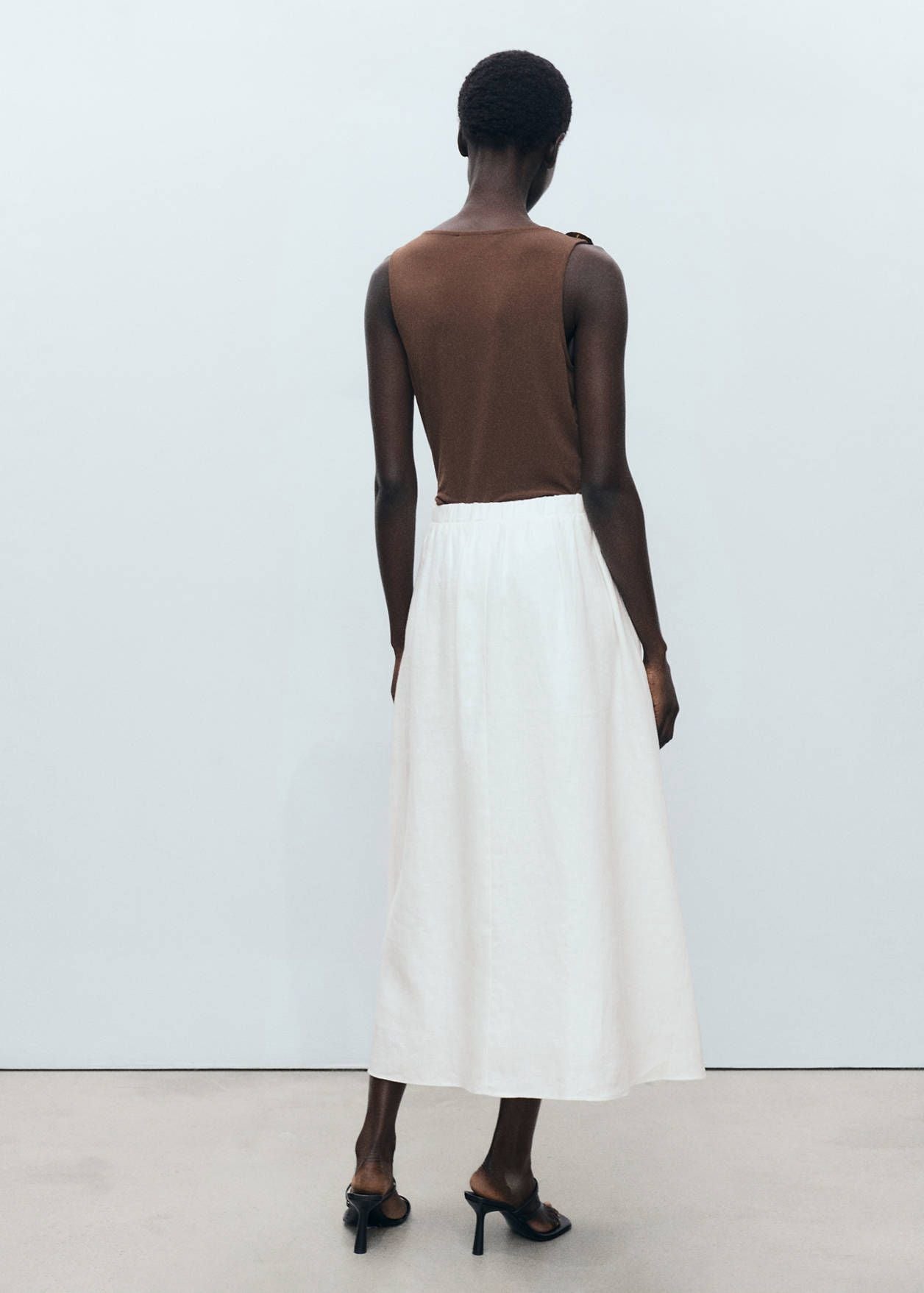 MANGO. Falda blanca evasé