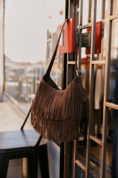 HOSS INTROPIA. Bolso marrón oscuro flecos