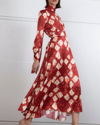IQ COLLECTION. Vestido fluido estampado lazada