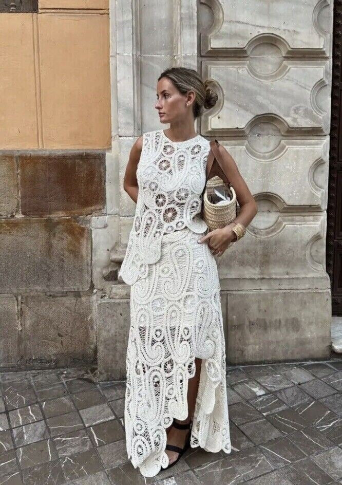 ZARA. Falda crochet asimétrica