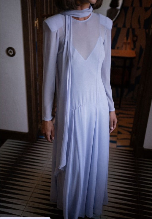 ANDION. Vestido azul claro gasa