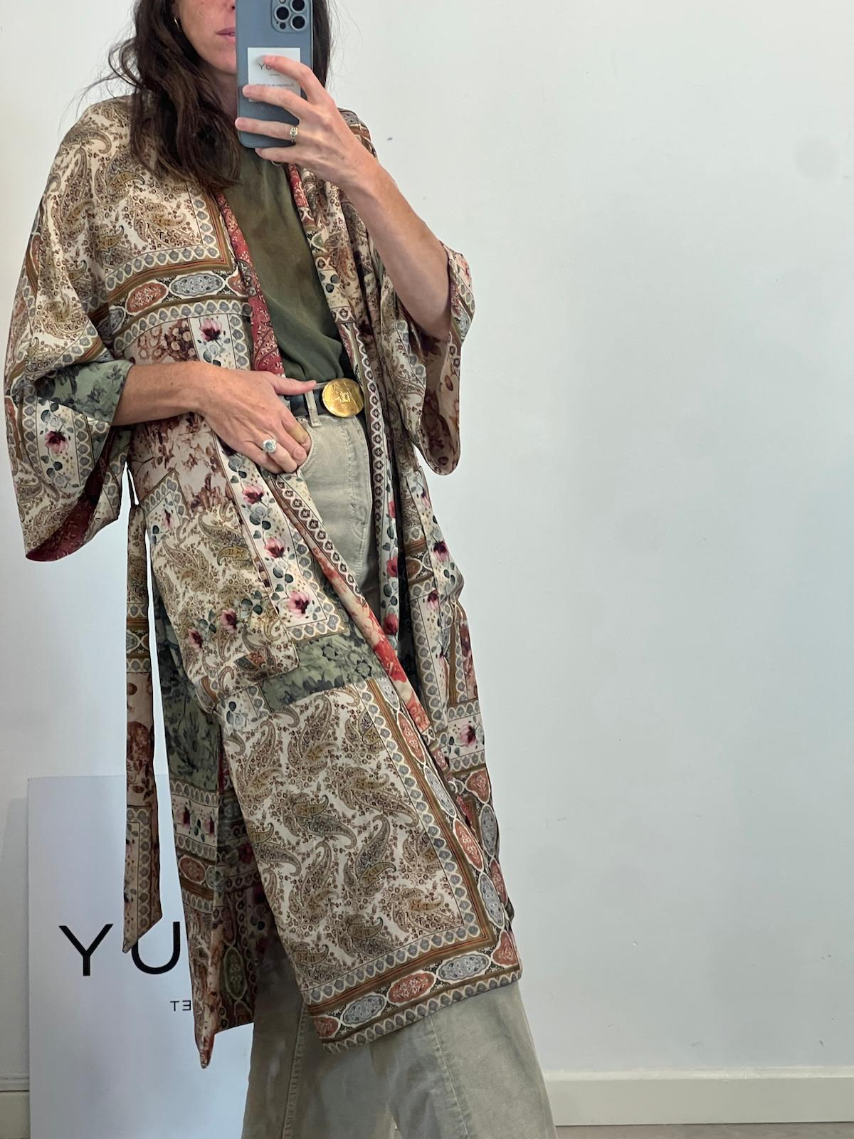 ZARA. Kimono largo reversible