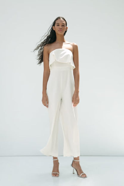 ZARA. Mono blanco fluido