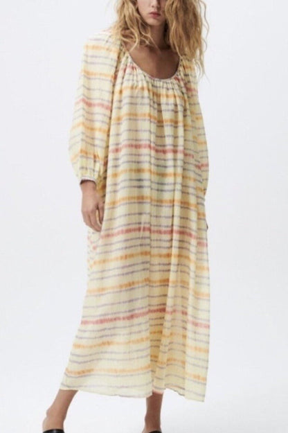 ZARA. Vestido largo estilo kaftán estampado