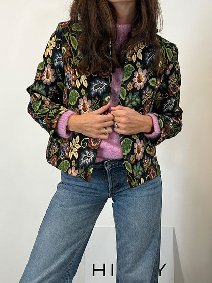 CASTAÑO DE INDIAS. Chaqueta estampado tapiz