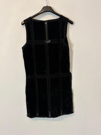 TOPSHOP. Top negro antelina y croché