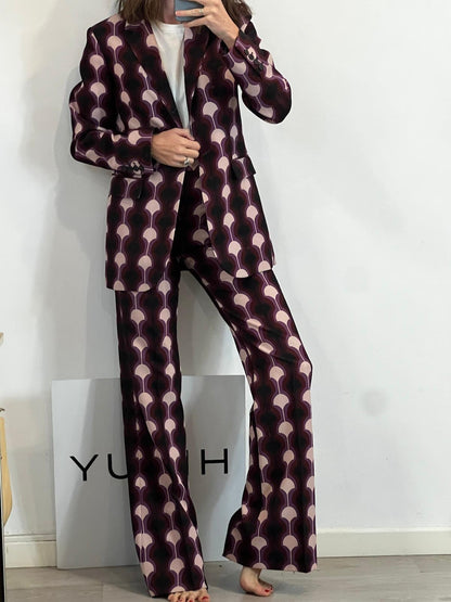 ZARA. Total look  estampado retro