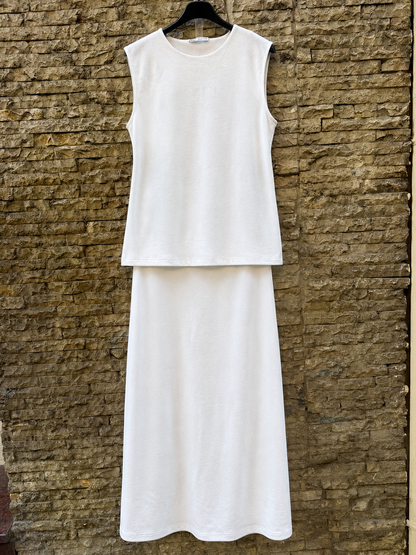 ZARA. Conjunto falda  y top blanco textura