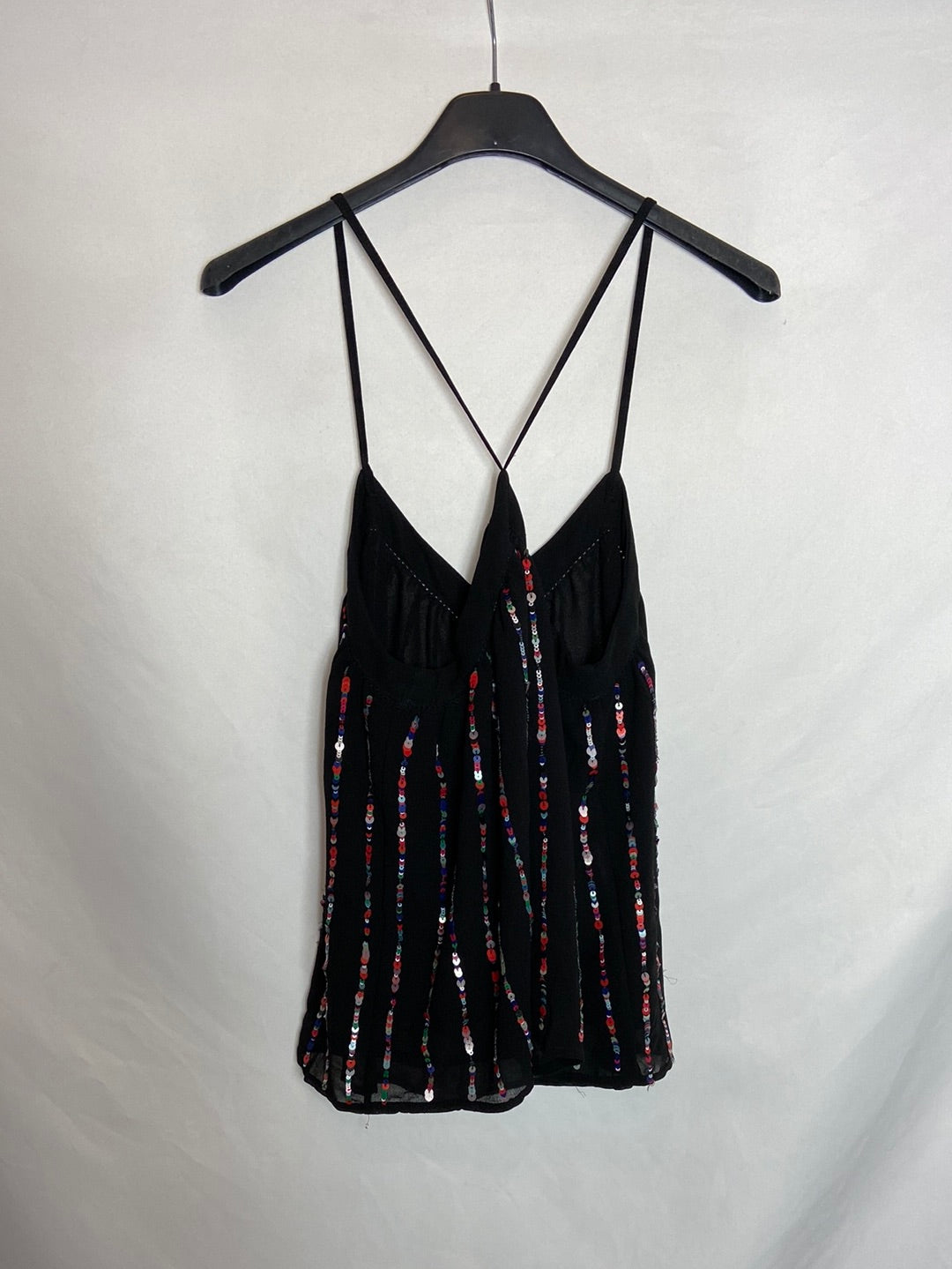 MANGO. Top asimétrico lentejuelas. T.S