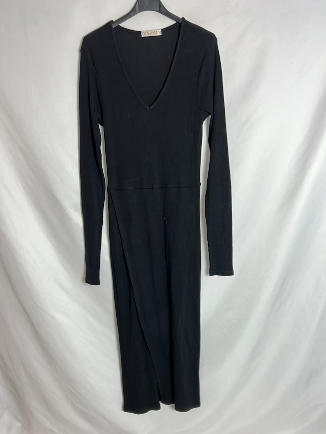 VALENTINA. Vestido midi negro canalé. T S