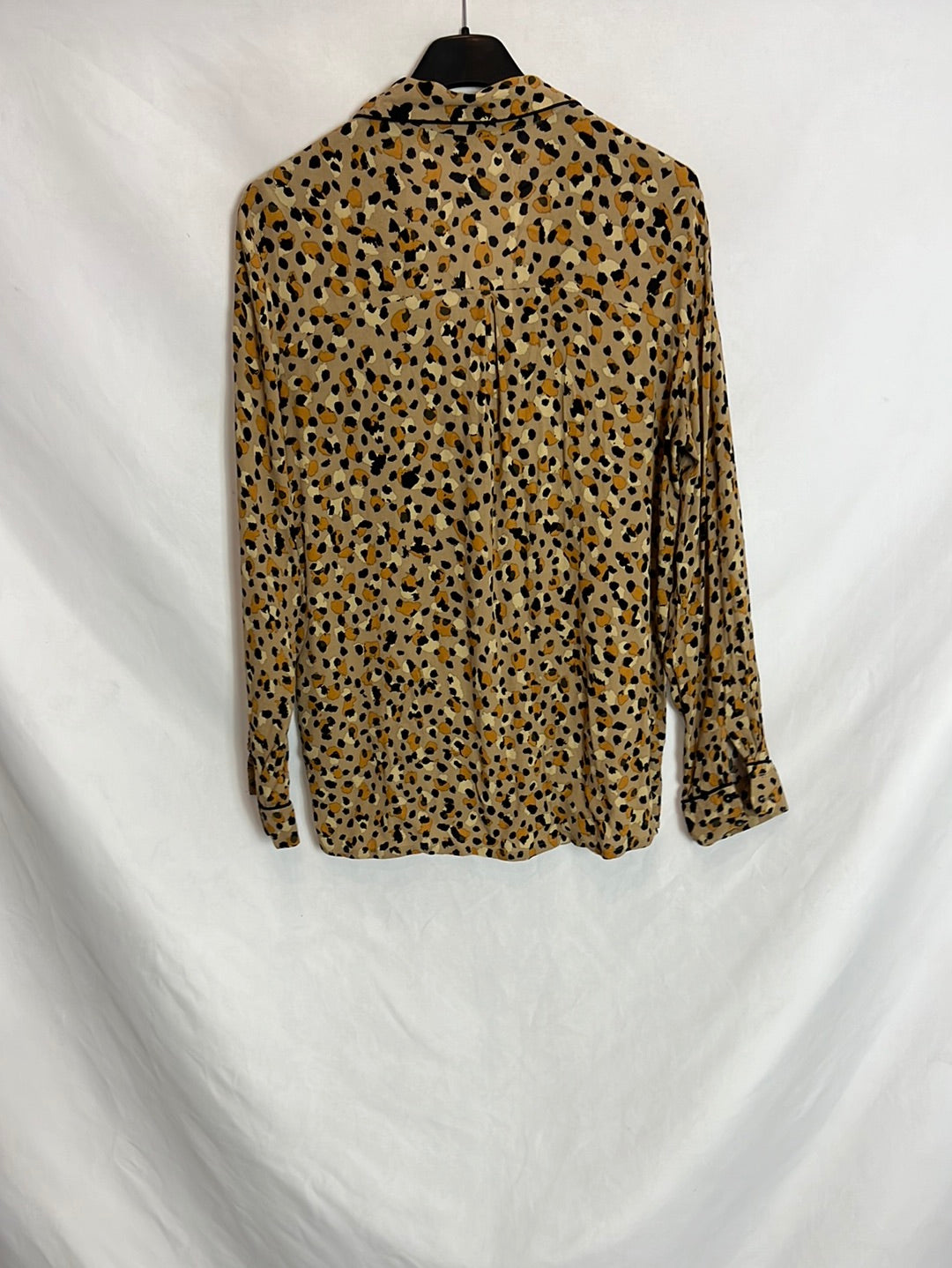 ZARA. Printed beige blouse. T XS