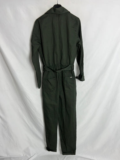 MASSIMO DUTTI. Mono largo verde. T.s