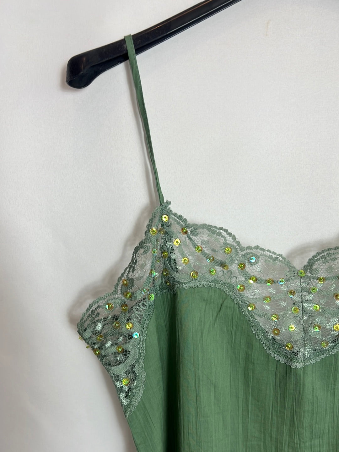 TANNA. Green lace and rhinestone top. Size 40