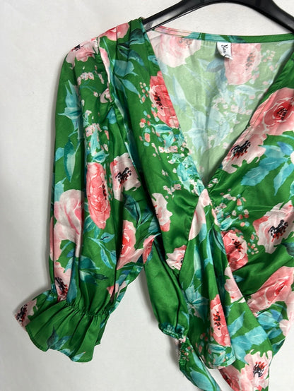 OTHERS. Top with bow on the back and flowers. YOUR