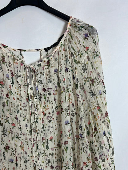 ZARA Flowy semi-sheer beige floral blouse. Size XL