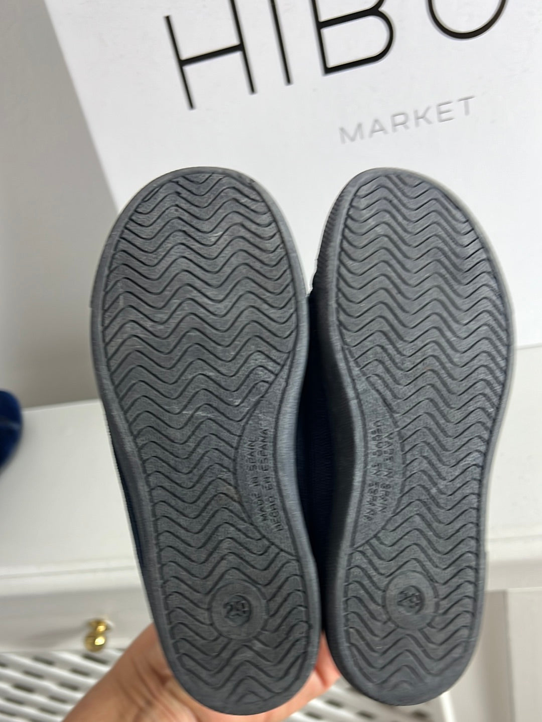 PISAMONAS. Blue corduroy lace-up sneakers. Size 29