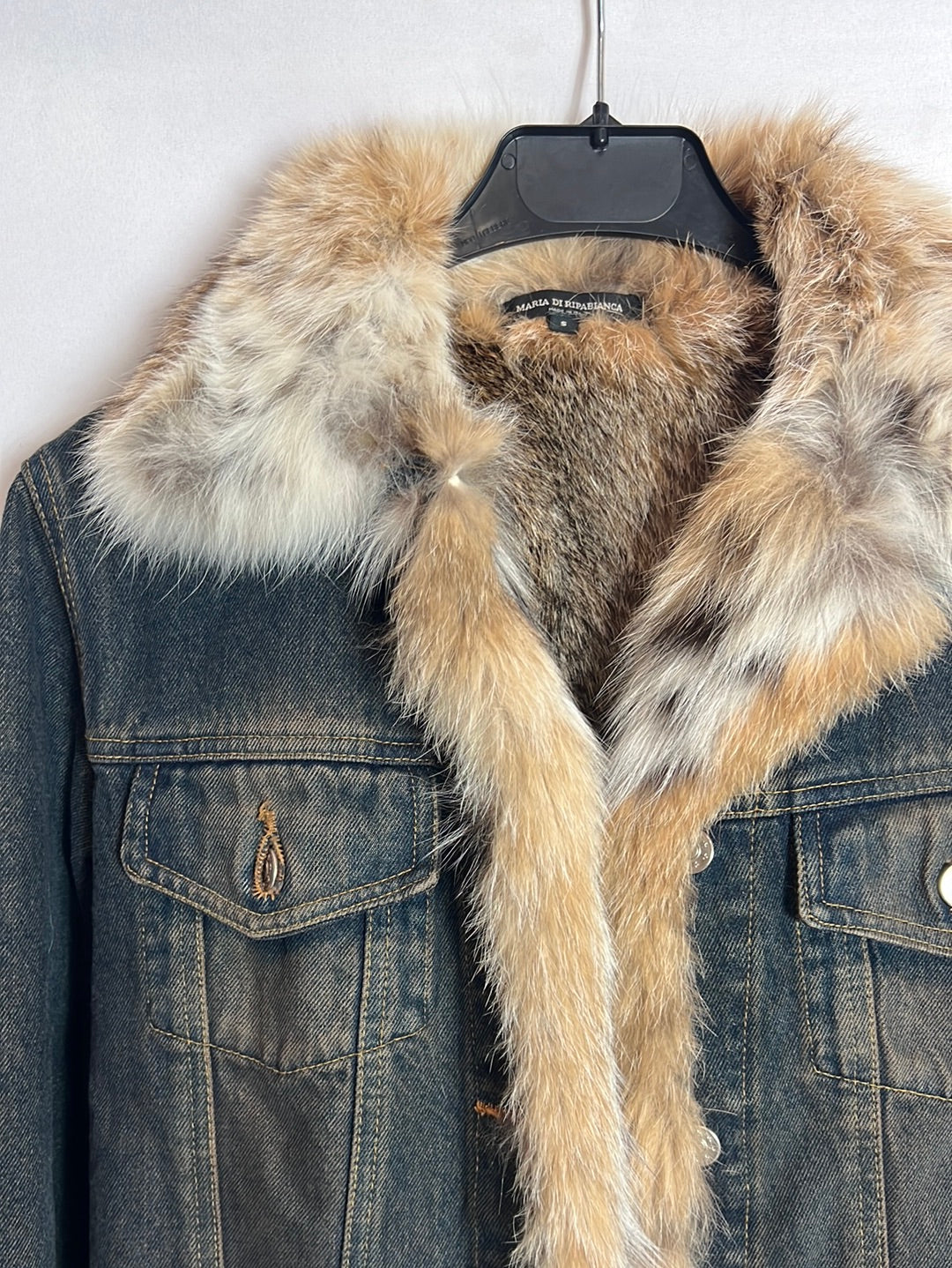 MARIA DI RIPABIANCA. Denim jacket and fur interior. TS (reversible)