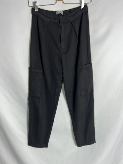 ZARA. Black trousers with pockets. Size 13-14 years.