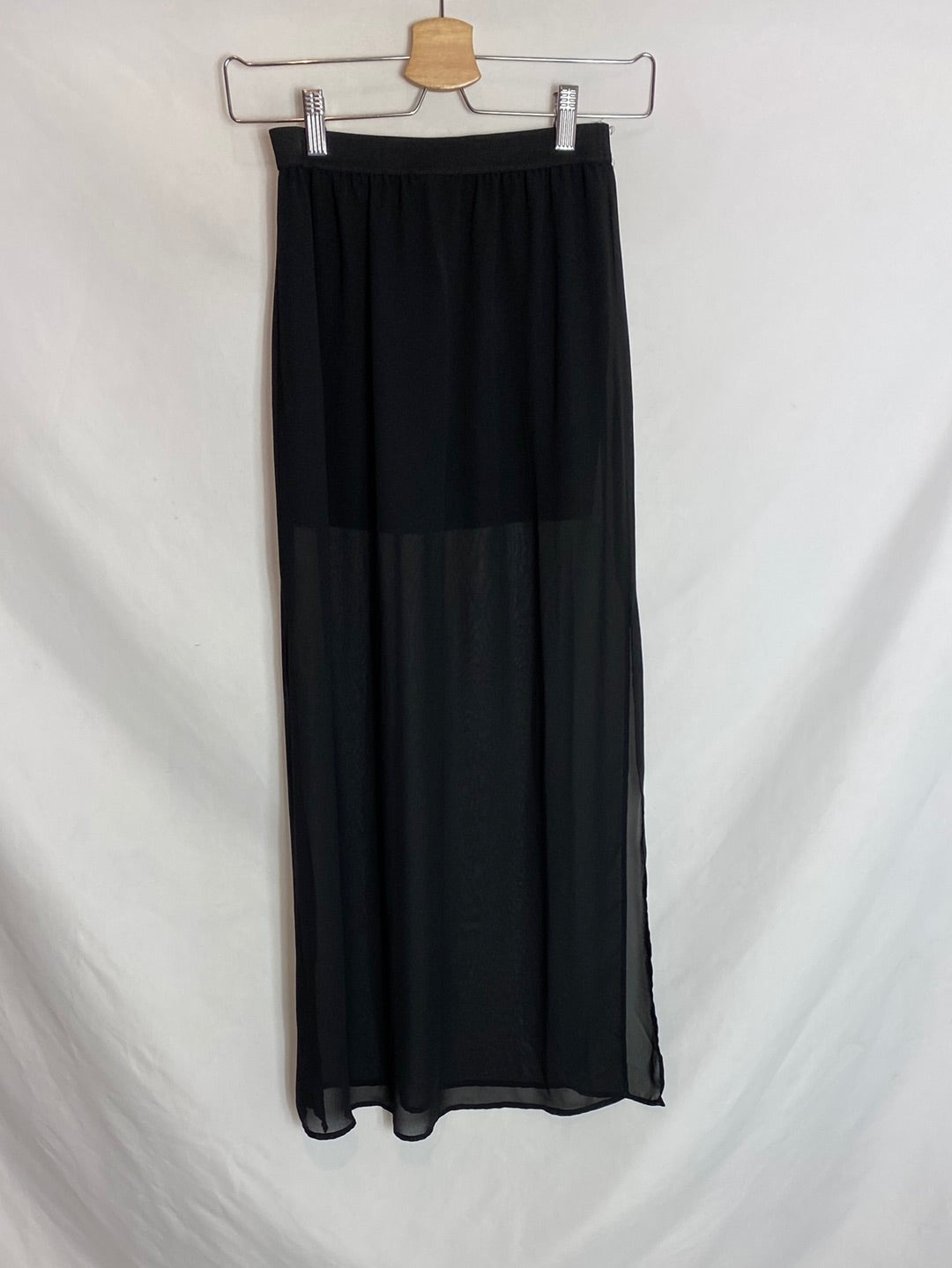 H&M. Falda larga transparencia. T.XS