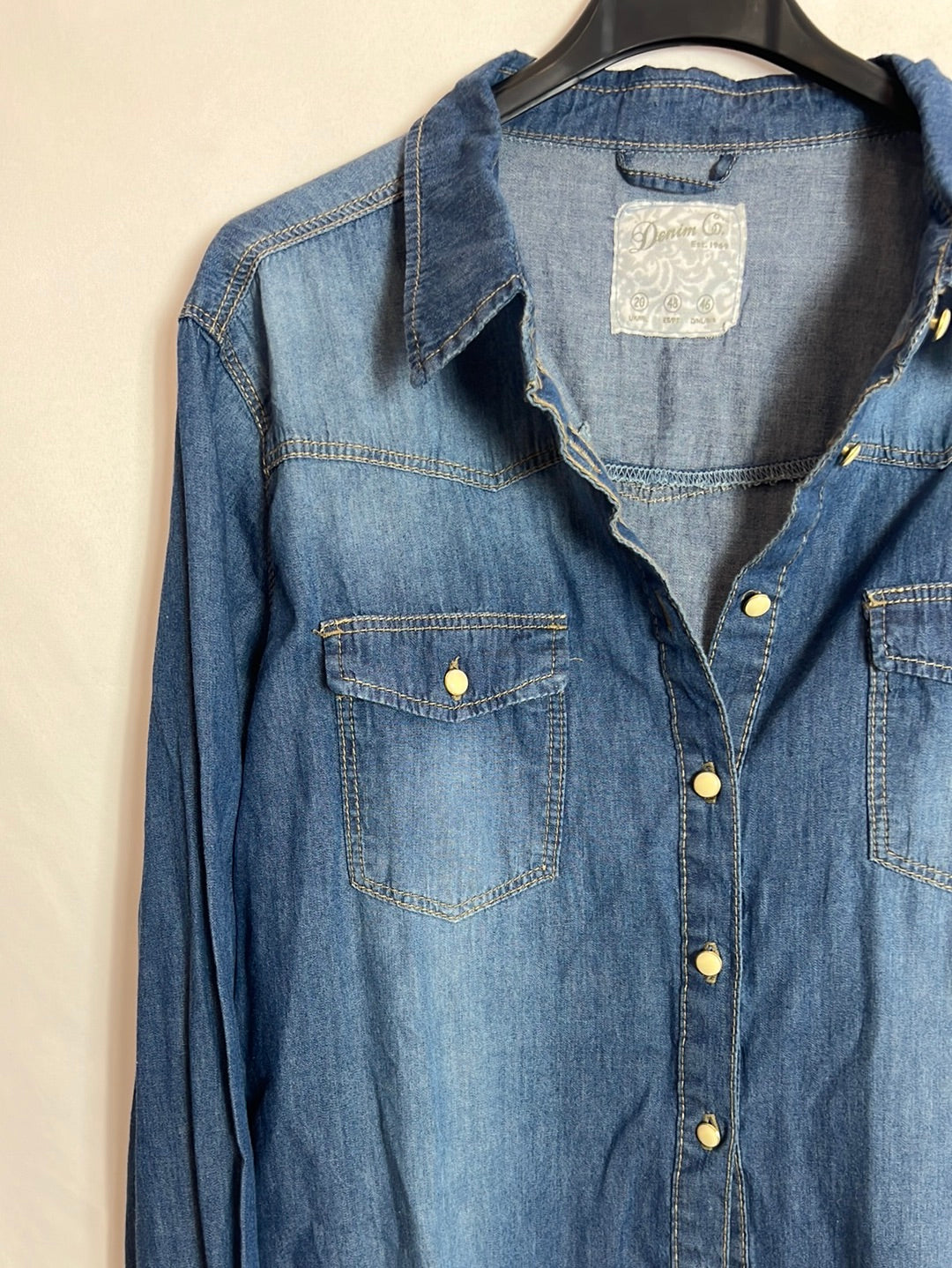 PRIMARK. Worn effect denim blouse. T 48