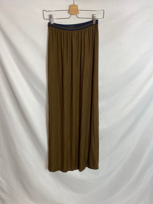 ZARA. Falda larga satinada. T.S