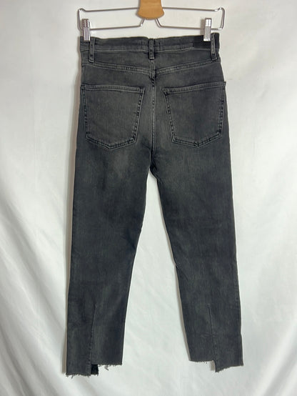 ZARA. Pantalón denim gris cremallera. T 34