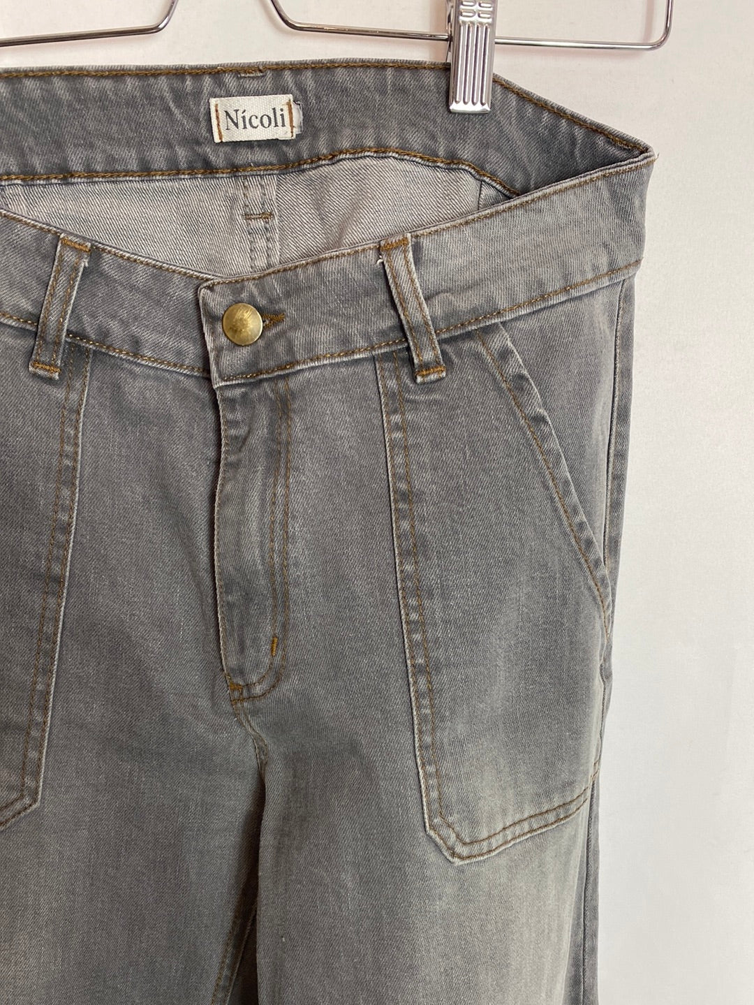 NÍCOLI. Vaqueros gris T. 36