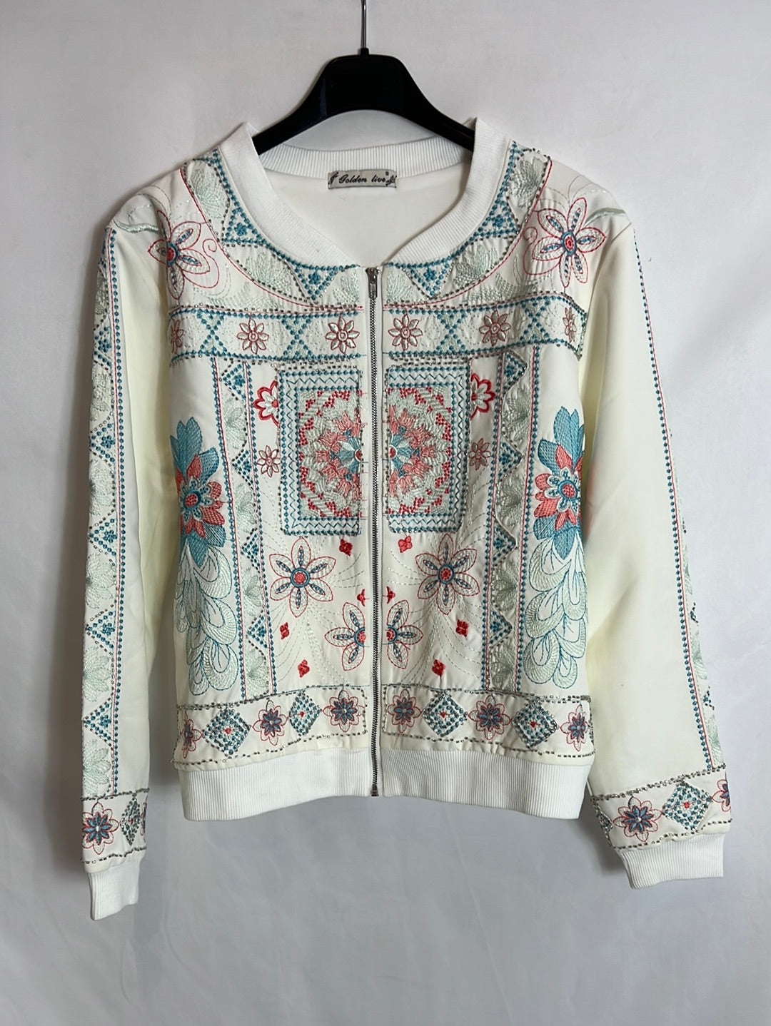 GOLDEN LIVE. Bomber blanca bordada T.s