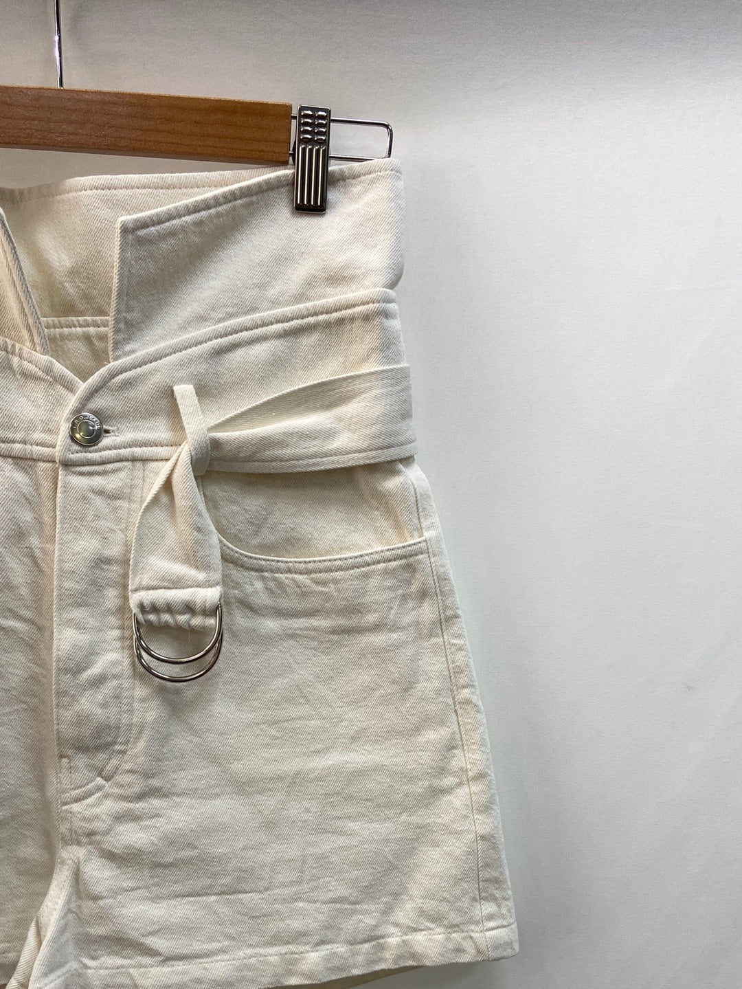 IRO.Shorts cortos blancos denim T.34