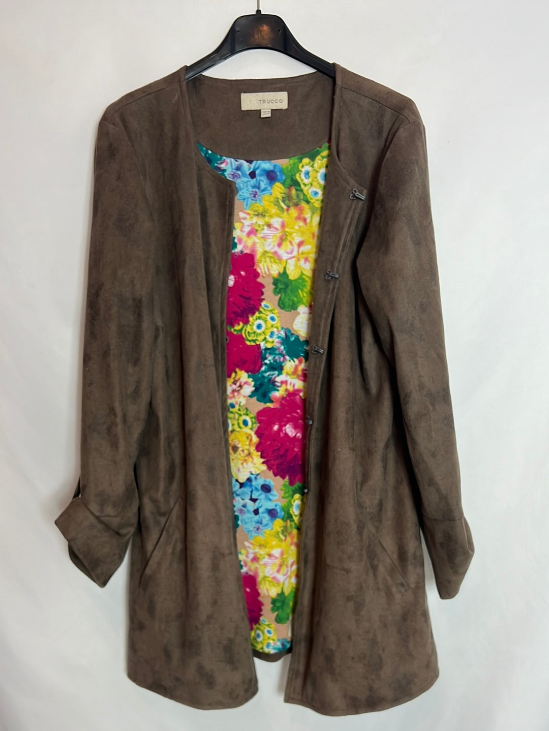 TRUCCO. Brown suede jacket with snaps. Size 40