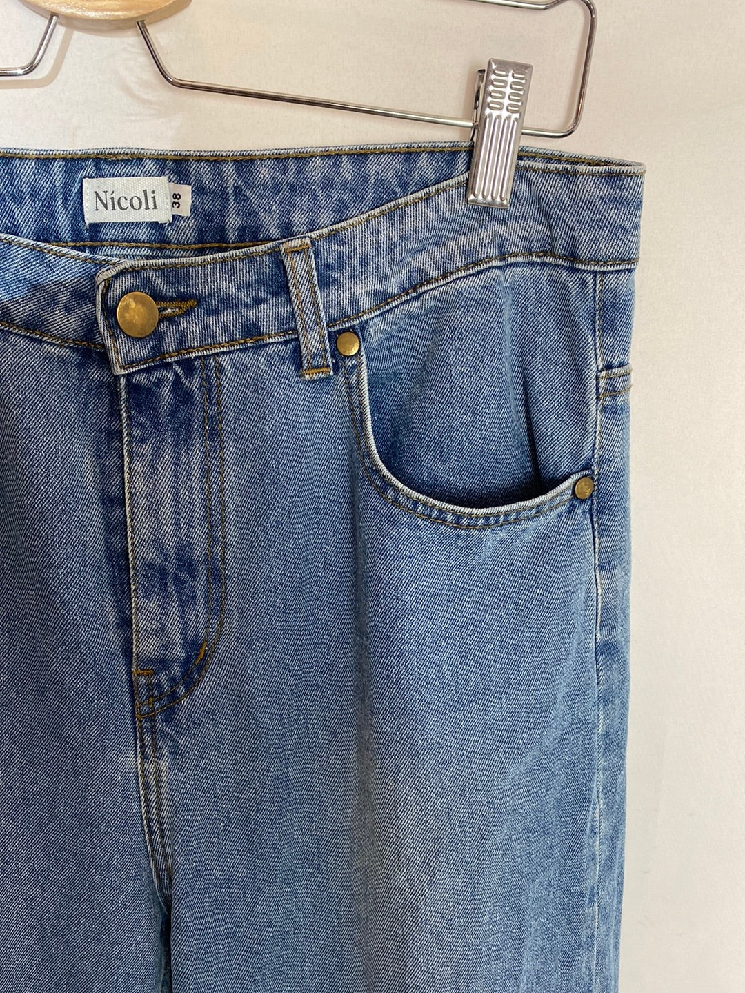 NICOLI. Vaqueros rectos. T.38
