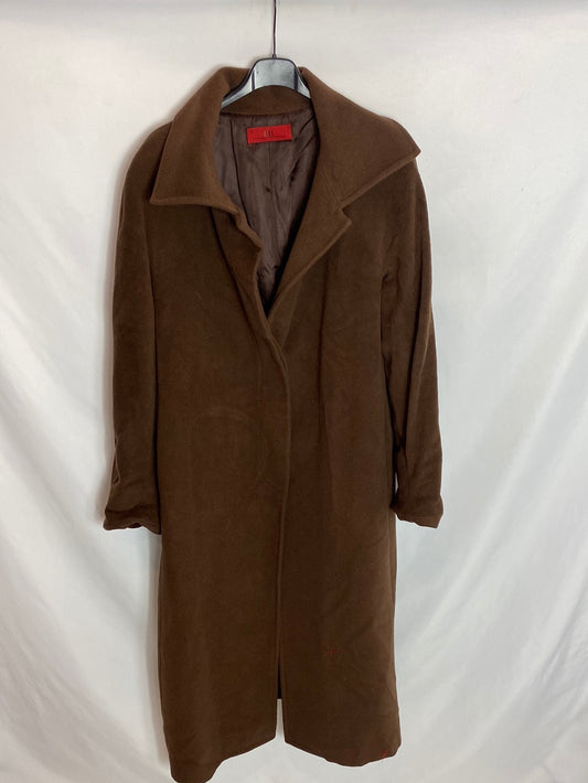 CAROLINA HERRERA. Vintage brown coat. Size 42