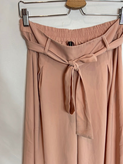 STRADIVARIUS. Pantalón rosa fluido T.l