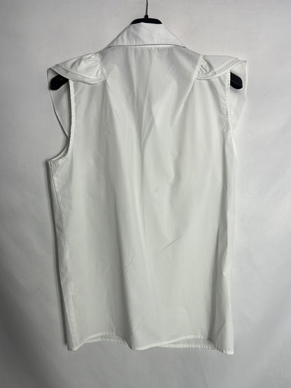 MAY. White sleeveless blouse with rhinestone detail. TM/L