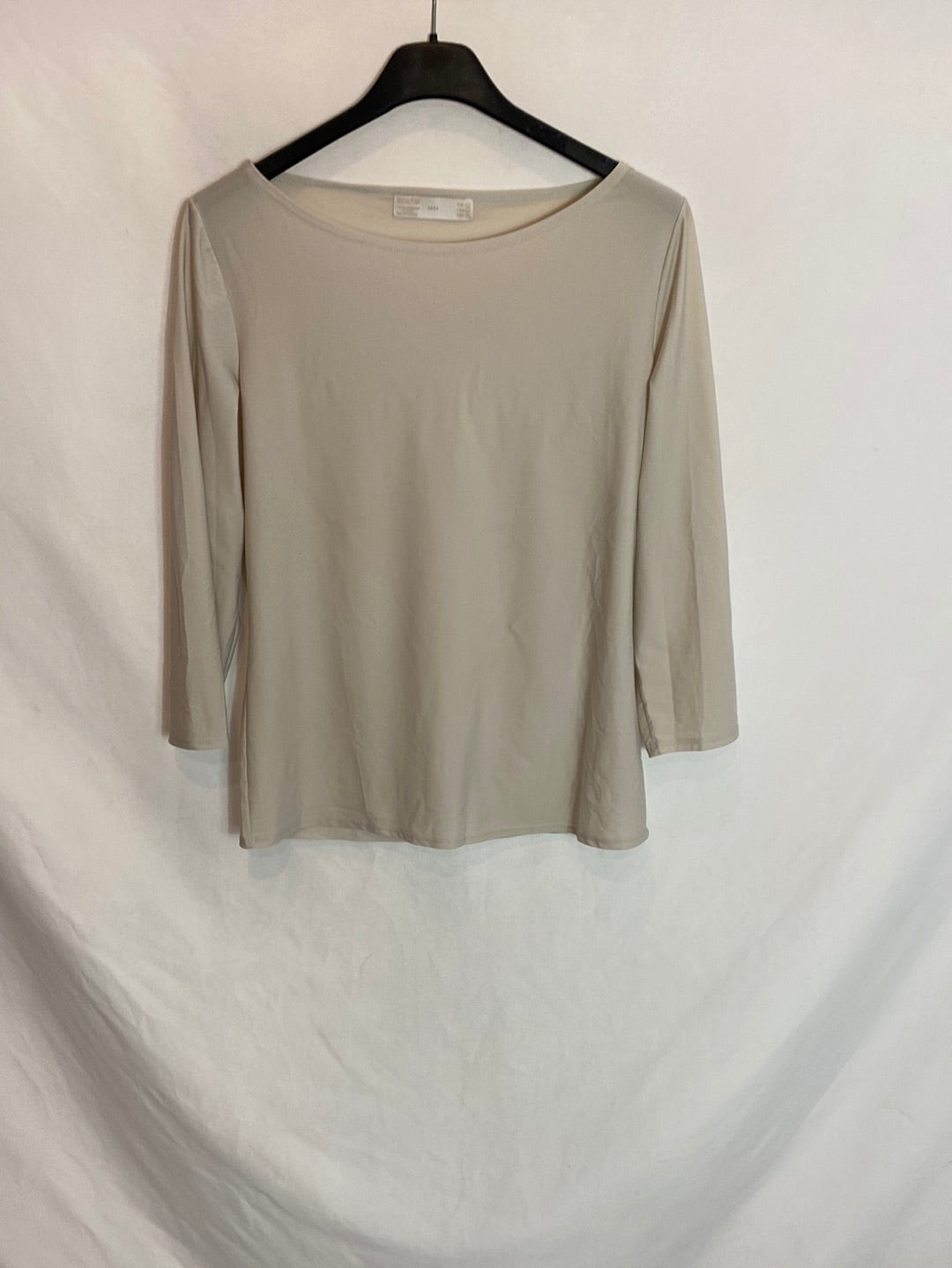 ZARA. Camiseta manga larga elástica. T.M