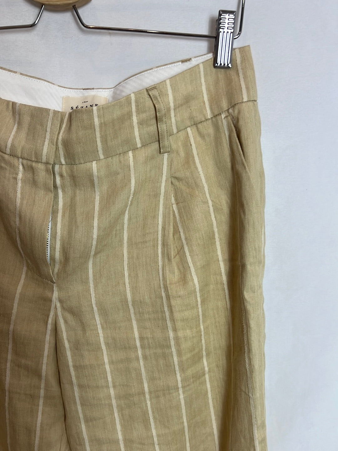 SEZANE. Pantalón beige rayas  T.36