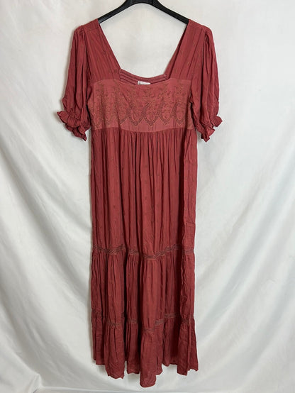 BROWNIE. Vestido largo bordado T.xs/s