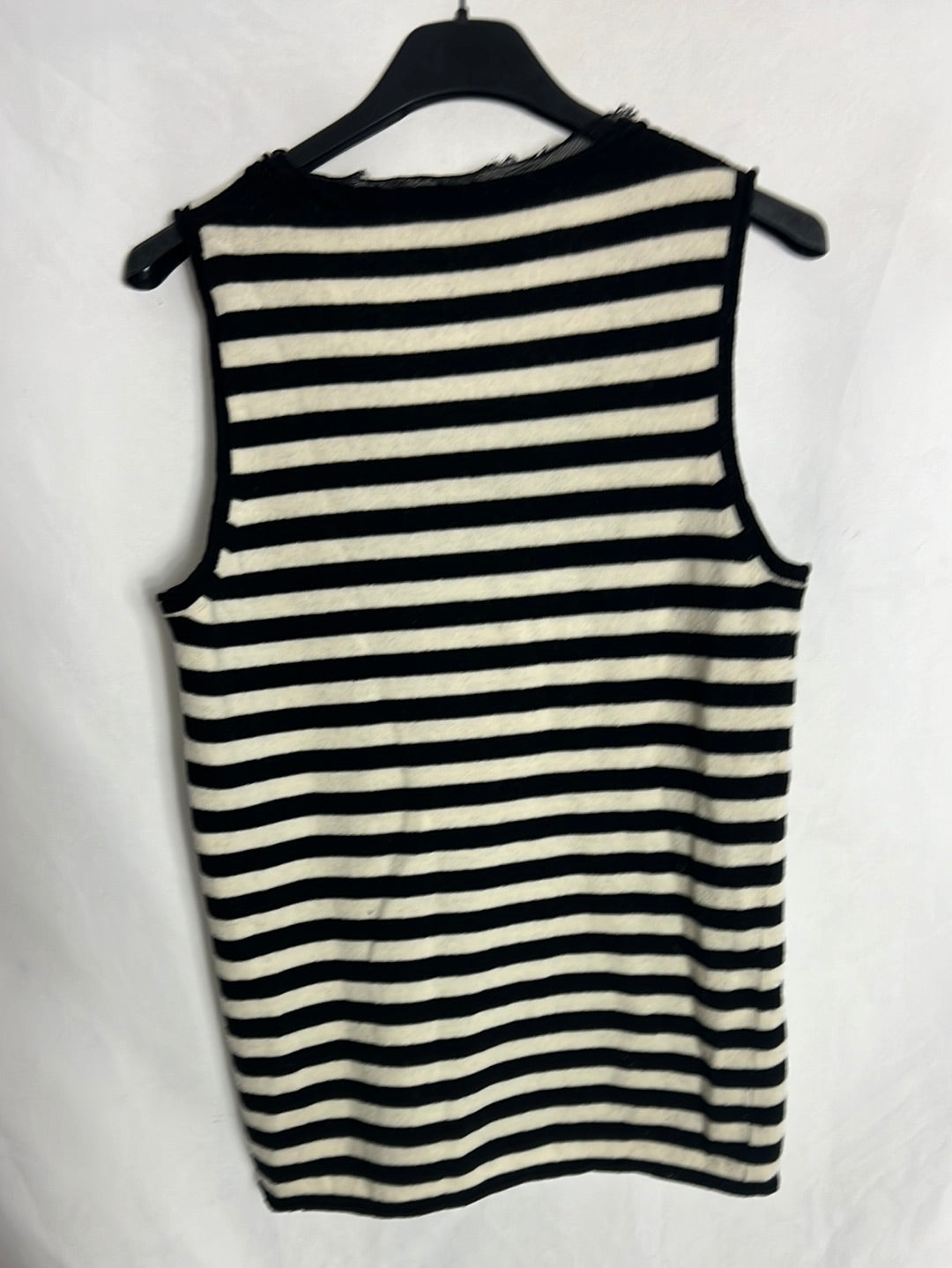 STEFANEL. Top punto rayas detalle cuello. T M