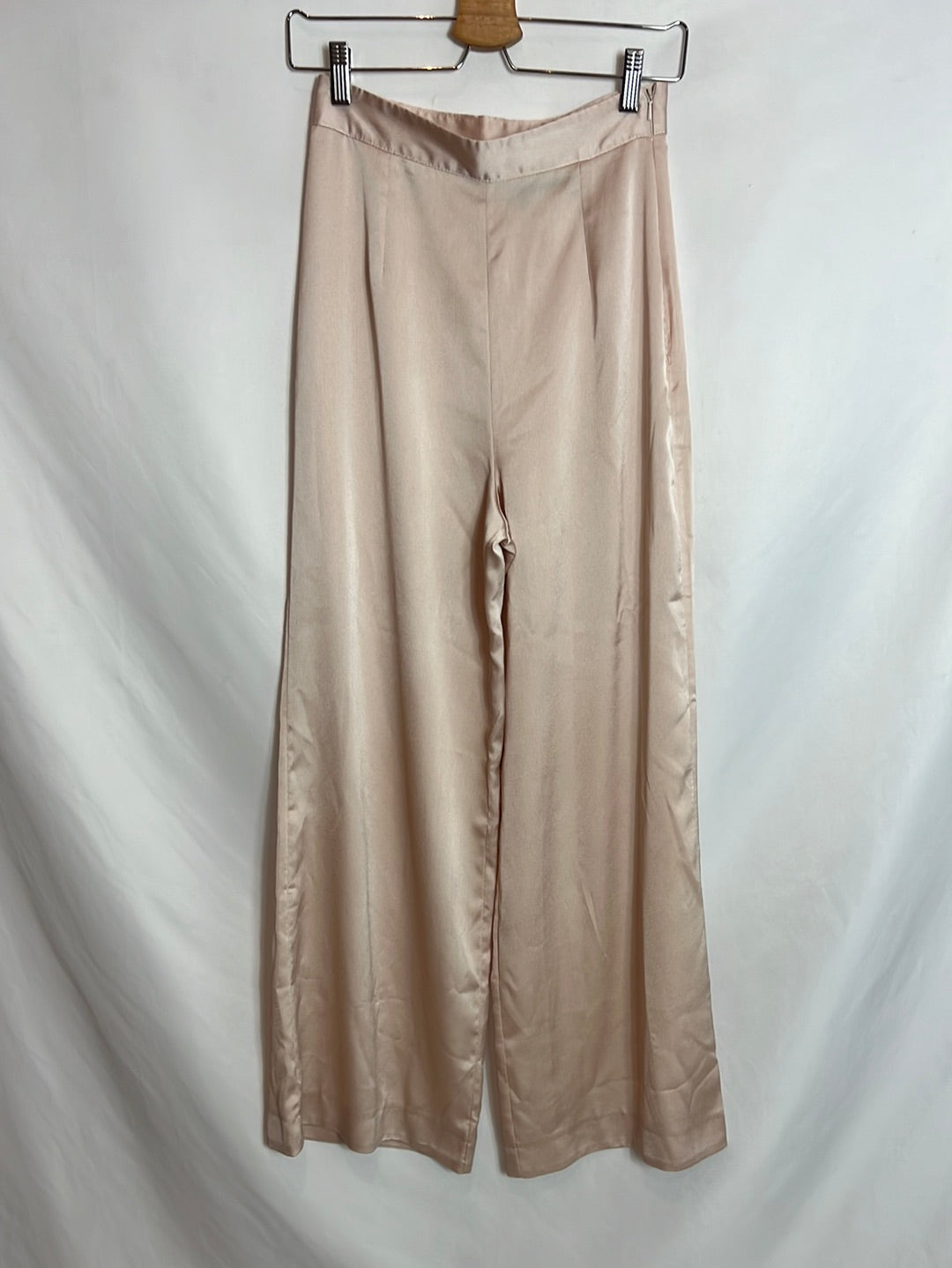 ASOS. Pantalón palazzo rosa satinado. T 36