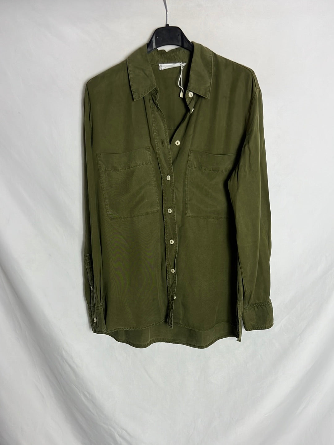 MANGO. Dark green blouse with pockets. TS