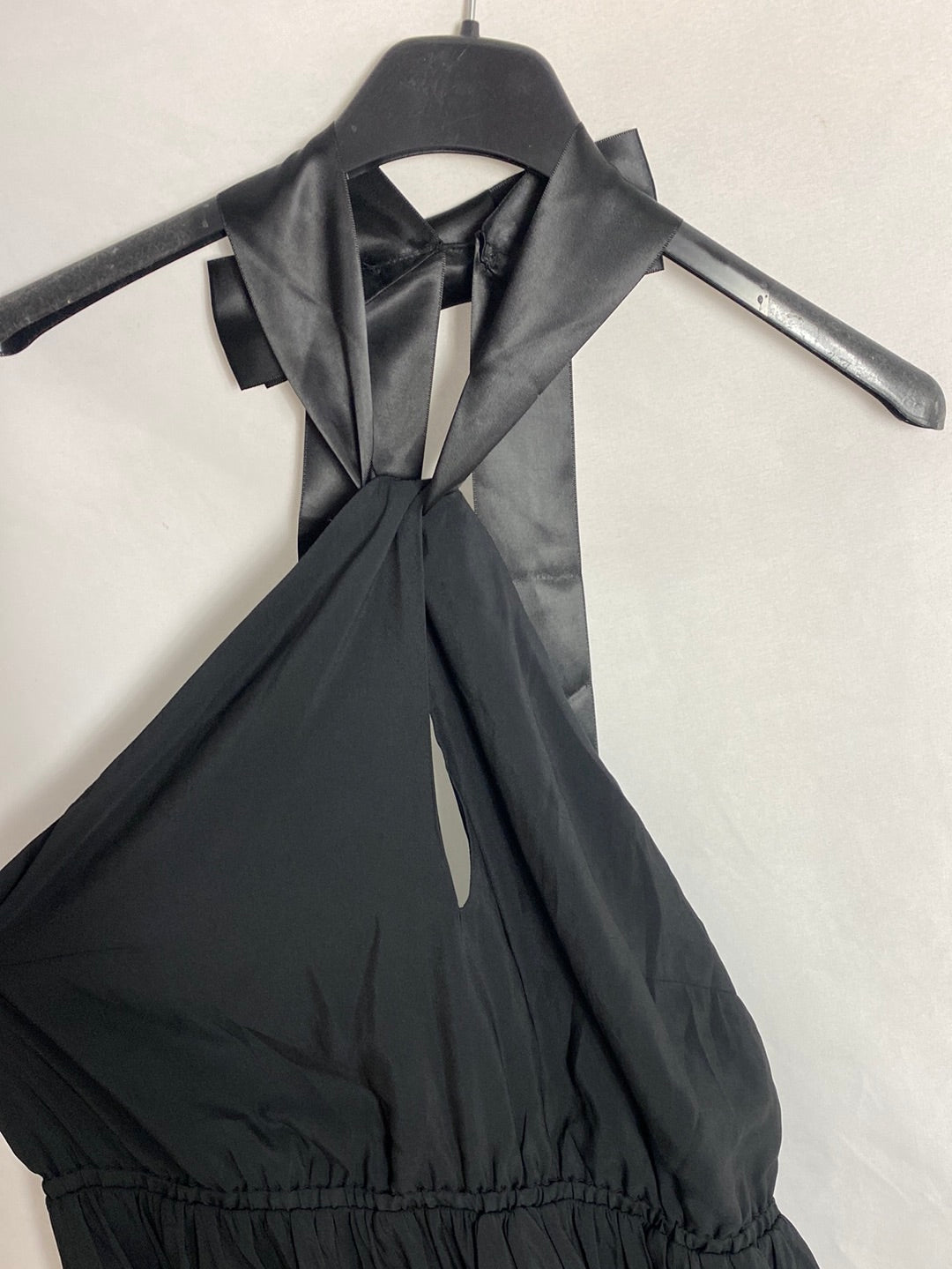 H&M. Vestido negro talla 42